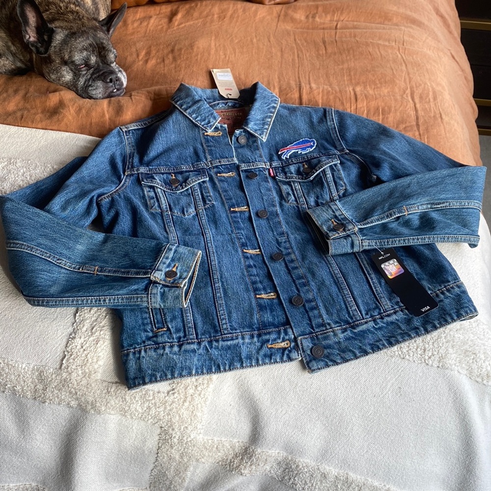 Levi’s Strauss NFL NWT Buffalo Bills Jean Jacket Size L